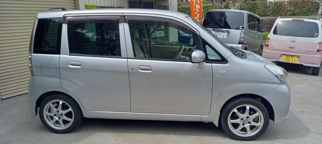 もともとディーラーの整備をしておりました。車検や修理・整備のほうが販売よりも得意です。