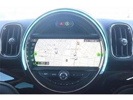 大好評のボディコーティング「ハイモースコート」もご納車までに施工可能。雨染みや線傷など中古車だからと諦めていませんか？ピカピカの状態でお乗り出しいただけます。