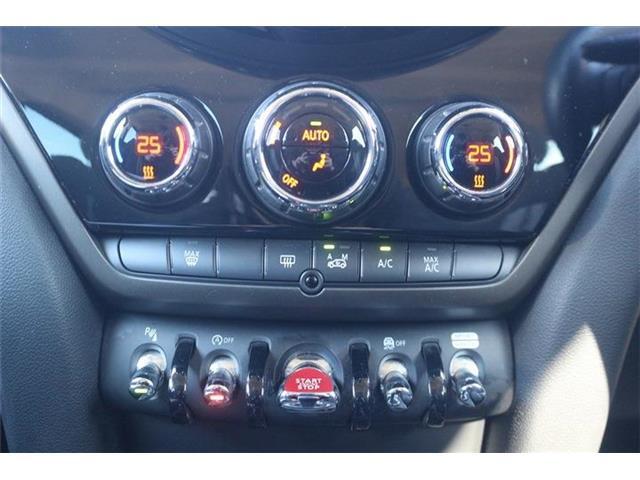 こだわりがあってなかなか気に入ったお車がないそこのお客様！全国のオークションからピッタリの1台を探すことが可能です。ぜひ一度お問い合わせください。