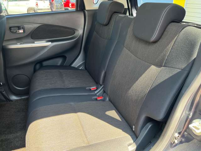 車内キレイですが、納車の際は改めてクリーニングします☆