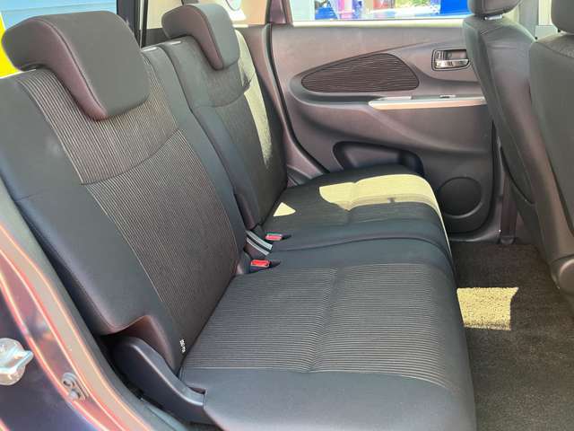 車内キレイですが、納車の際は改めてクリーニングします☆