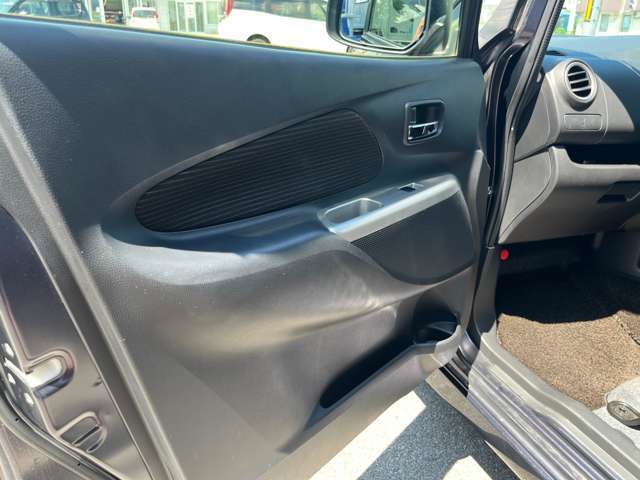 ご覧頂きまして誠に有難うございます！！是非ご来店して頂き、実際にご覧になって頂ければと思います。お客様からのご連絡をスタッフ一同、心よりお待ちしております