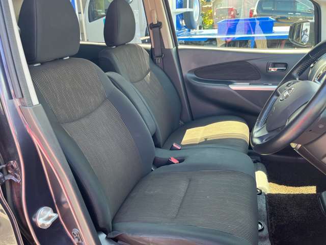 車内キレイですが、納車の際は改めてクリーニングします☆