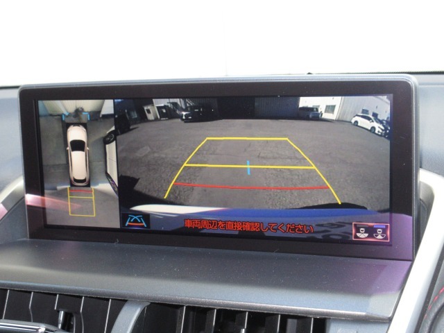 アラウンドビューモニターは、クルマの真上から見ているかのような映像によって、周囲の状況を知ることで、駐車を容易に行うための支援技術です。