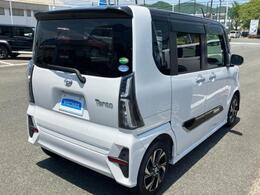 全国に店舗を展開しているのでどこでもお取り寄せが可能です！この車が気になるけど遠方だから・・・と諦める必要はありません！※別途陸送費が必要です。