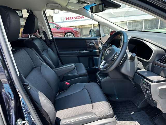 内外装、綺麗な車です。