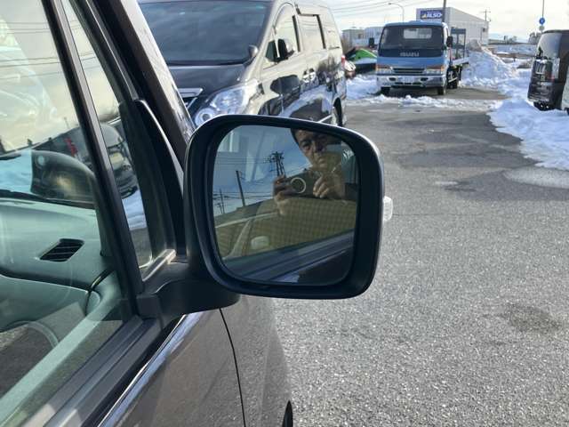 【支払総額店】お車をご覧い頂きまして、誠に有難う御座います。在庫車両になりますので、是非ご都合の宜しい時に、見に来て下さい。来店予約をされると、ご案内がスムーズです。