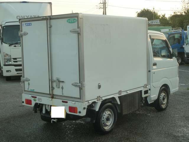 納車前、納車後の安心点検パックなど様々なオプションをご用意してます。詳しくはスタッフまでお問合せ下さい。