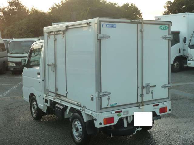 車以外でも、バイク、建機、ブランド品、家電など価値があるものは何でも買い取ります！！