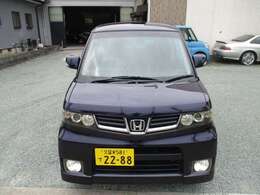 受けたような車は仕入れません。それと同じ車なら程度が良い車が欲しいとおっしゃる方当然のことだと思います。仕入れた車は業者さんにお願いして全磨きで水垢迄全て除去して傷がよく見える状態にしてからリペイント