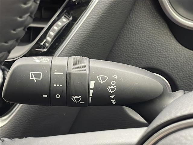【運転席操作部】快適なドライブを楽しむための機能が装備されています！運転席から触れるので、使いやすいです！除菌プランいれていただくと、さらに清潔で安心していただけます！