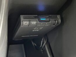 【ETC】高速道路の料金所をストレスなく通過！話題のスポットやサービスエリアに多い「スマートIC」利用時は必須のアイテムです。当店でセットアップを実施、ご納車当日からすぐにご利用いただけます！