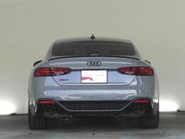 北海道から沖縄まで、全国陸送も承っております。遠方納車の手続きや費用等、スタッフまでお気軽にお問合せ下さい。お車をご自宅までお持ちいたします。