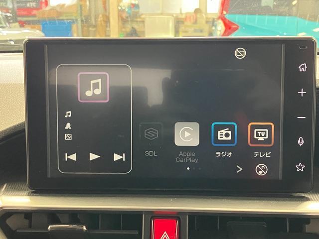 【9インチスマホ連携ディスプレイオーディオ】　対応しているスマホアプリを大画面で使えます！フルセグテレビやラジオの視聴、Bluetooth接続による音楽鑑賞、ハンズフリー通話なども利用可能です
