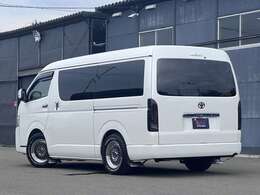 ☆パワースライドドア　☆シーケンシャルLEDテール　☆オープンカントリーRT　ホワイトレタータイヤ　☆JAOSマッドガード　☆ユーアイビークル網戸カバー　☆リアガラスフィルム施工済　☆ナンバー灯LED