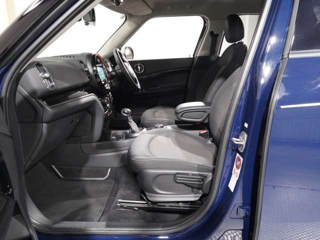 ■納車に関して・・・当社、ミニ専門店イールは皆様へ心を込めて納車いたします！■北海道から沖縄まで陸送業者にてお届けいたします■詳しくは販売スタッフまでお問合せください。