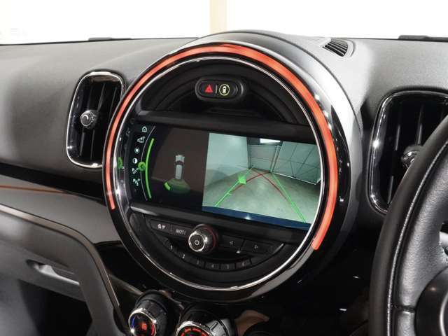 ■総在庫250台を遠方のストックヤードなどにも保管しておりますので、ご来店前にお電話いただけるとスムーズにご商談いただけます。■月曜定休日■カーセンサーフリーダイヤル：0078-6002-825402