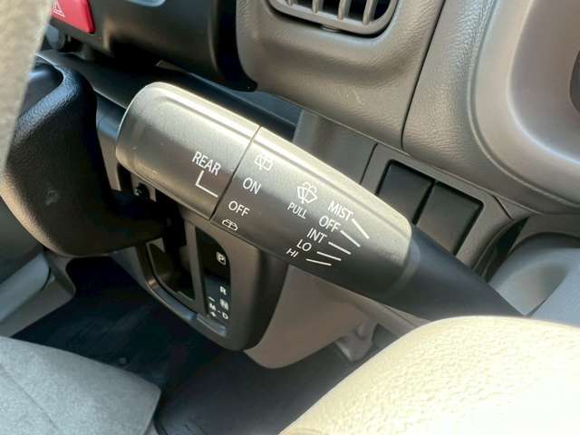 【安心整備実績】運営会社TCSは年間整備実績3,500台！！国家整備士5名☆認証工場・指定工場も完備しておりますので整備も充実しております。お車で気になることがあればしっかり対応いたします！