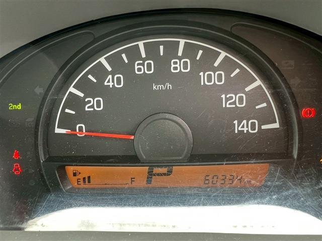 【地域最大級の在庫数】「在庫数が少なく、一度に複数台で比較できない」そんなお悩みはありませんか？専門店は、豊富な在庫をご用意！厳選した多くのお車の中から希望条件に合わせて、見て！触って！選べます！