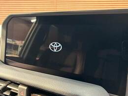 【純正ナビ】一体感のあるナビは、高級感ある車内を演出してくれます。Bluetooth再生などオーディオ機能も充実しておりますので、運転もより楽しめます♪