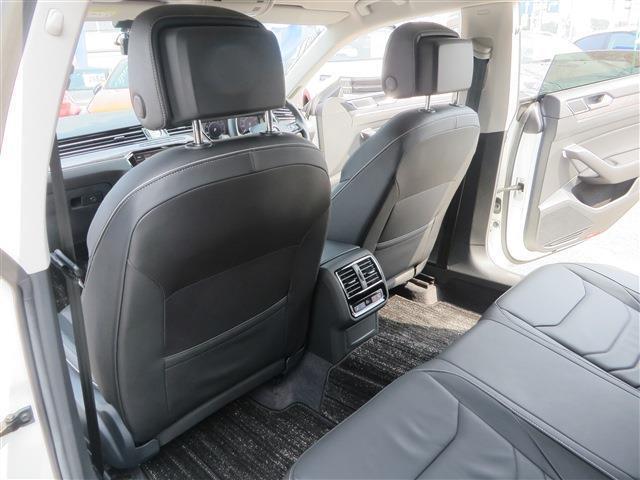 展示場に無いお車も全国からお探し致します！
