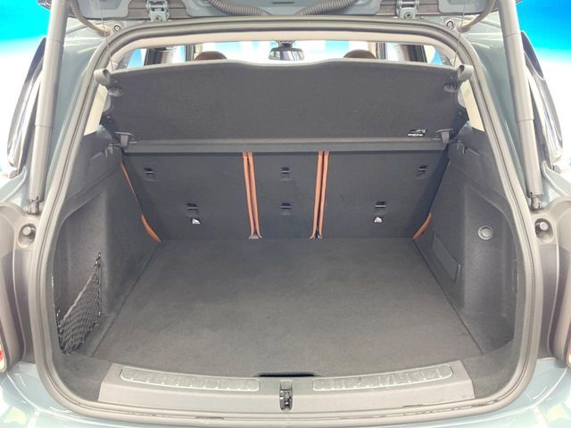 ●トランクルーム：趣味が広がる収容スペース！これだけの広さがあればお買い物やレジャーなどにも最適です！使用感も少なくきれいな状態を維持しております。