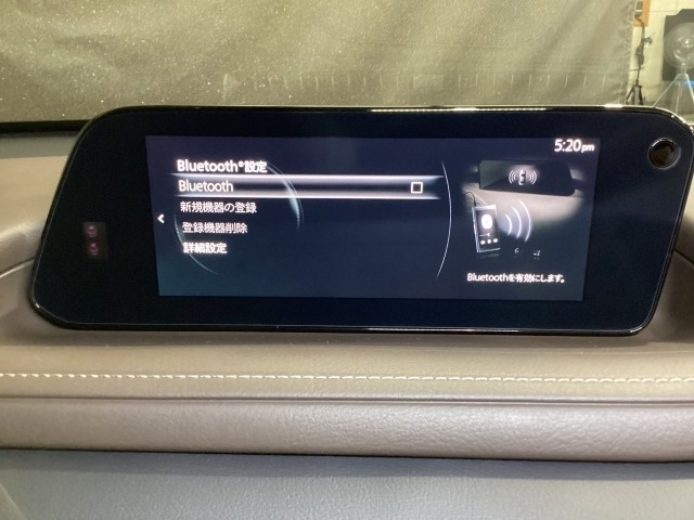 Bluetoothに接続することで、スマートフォンに入っている音楽アプリを車内で楽しめたり、通話が出来ます♪