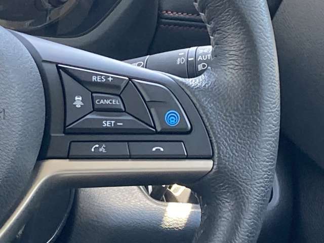 高速道路の同一走行レーンでの運転支援☆日産の電動化技術☆プロパイロット☆が装備されています。