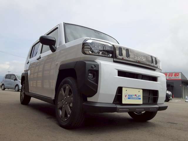 実際に運転席に座り、装備に触れたりエンジンをかけてみて頂くことも可能です！その際はスタッフまでお気軽にお声がけください！