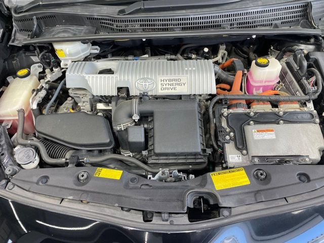 親切・丁寧な専門メカニックスタッフが応対！・車検・点検整備・事故等の修理などアフターサービスも安心。お車のカスタマイズもネクステージのサービススタッフまでご相談ください！