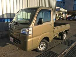 軽自動車から輸入車、バン・トラックまで、幅広く取り扱っており、一般の中古車販売店様の様な店舗運営コストを削減する事で、お値打ちにご提供させて頂いております。