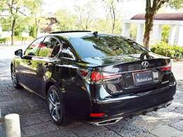 ご要望に応じて試乗も可能でございます。ご来店の際は、事前に、ご連絡くださいませ。