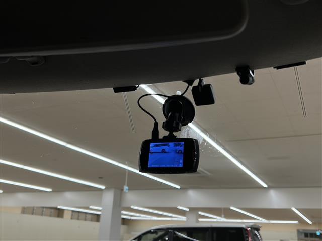 店頭販売もしておりますので、先に在庫が無くなってしまうこともございます。気になる車はまずはお問い合わせください！