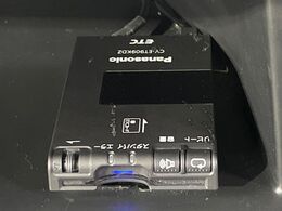 【ETC】高速道路の料金所をストレスなく通過！話題のスポットやサービスエリアに多い「スマートIC」利用時は必須のアイテムです。当店でセットアップを実施、ご納車当日からすぐにご利用いただけます！