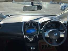 運転席まわりです。細かいオプションなど、気になるところがあればお気軽にメールやお電話等でお問合せください。