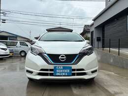 創業以来、当社ではたくさんのお車の整備をまかせて頂き、より豊かなかーライフをお客様に過ごしていただけるよう日々技術の向上に努めてまいりました。