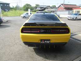 この度は、当社の車輌をご覧頂き大変ありがとう御座います。三重県鈴鹿市の【ラップトレード】です。ご検討の程、よろしくお願い申し上げます。