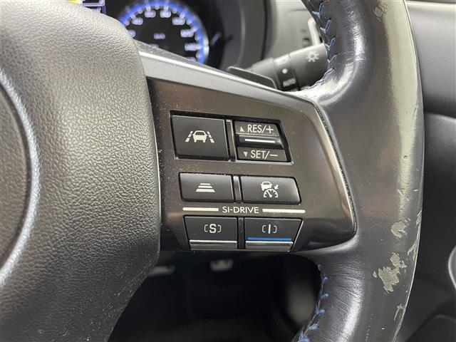 【追従機能付クルーズコントロール（ACC）】前車に追従しながら、速度まで合わせてくれるすぐれもの。機能には限界があるためご注意ください。