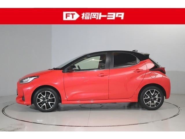 トヨタ認定中古車、評価4。キズ、へこみが少なく全体的に良好です。