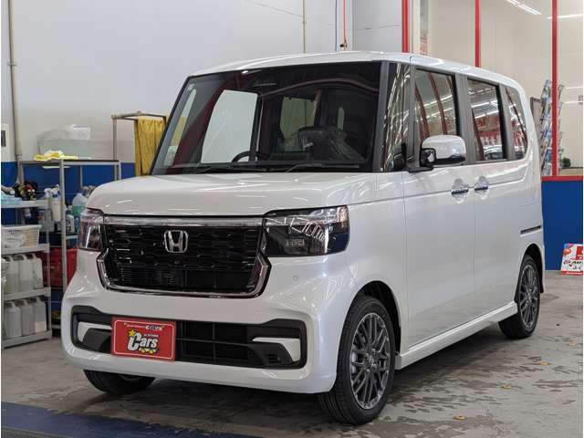 任意保険を取り扱っております。お客様に合ったプランで納車時から加入できますので、お帰りの際に万一事故やトラブルが起きても安心です！お見積もりだけでも大歓迎です。スタッフまでお問い合わせください。