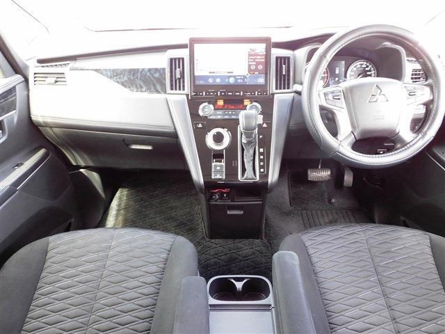 e-Assist・10インチフルセグナビ・全周囲カメラ・BTオーディオ・両側自動ドア・パワーハッチバック・シートヒーター・LEDライト・フォグLED・レーダークルーズ・ETC・BSM・ステアシフト