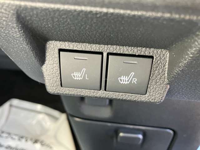 ★寒い冬場にうれしいシートヒーター★お尻がポカポカ！エアコンが利く前に乗り込むことが多いドライバーの身体を素早く暖めてくれます！