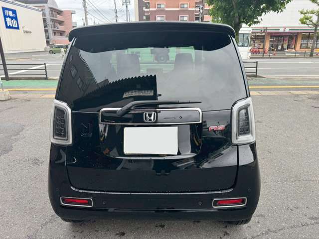 当店では販売だけでなく、買取にも力を入れています。下取りも大歓迎です。純正オプションはもちろん、アフターパーツもしっかり見させていただきます。他店で値段が付かなくても、あきらめずにご相談ください！