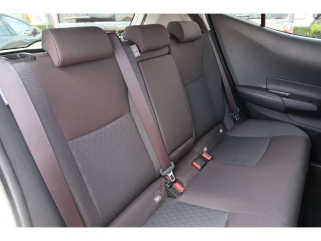 在庫車は店舗を移動している場合がございますので、御来店前に在庫の確認をして頂きます事をお勧めいたしております。