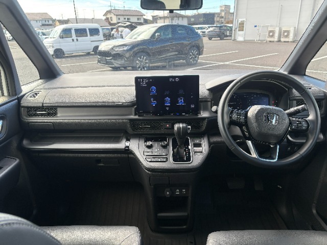 ☆見やすく分かりやすいメーター周り☆ひと目で瞬時におクルマの状態を確認できます☆