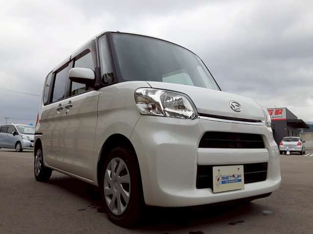 実際に運転席に座り、装備に触れたりエンジンをかけてみて頂くことも可能です！その際はスタッフまでお気軽にお声がけください！