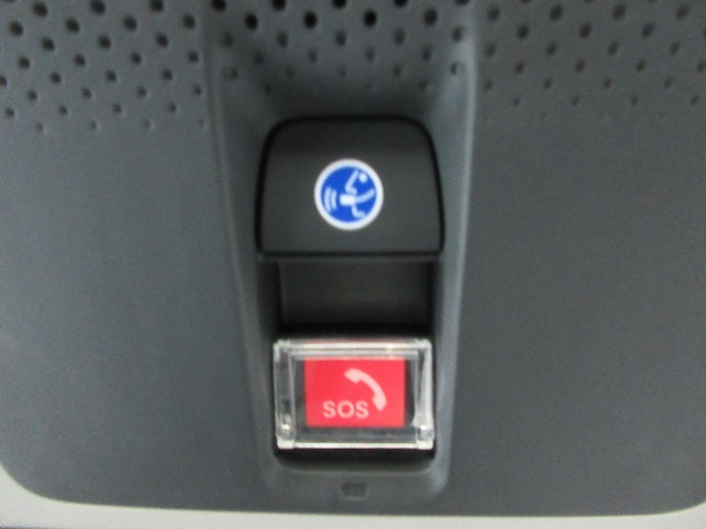 Honda CONNECTが安心快適なカーライフをサポートします。万が一の時も緊急通報ボタンやトラブルサポートで24時間365日対応可能です！