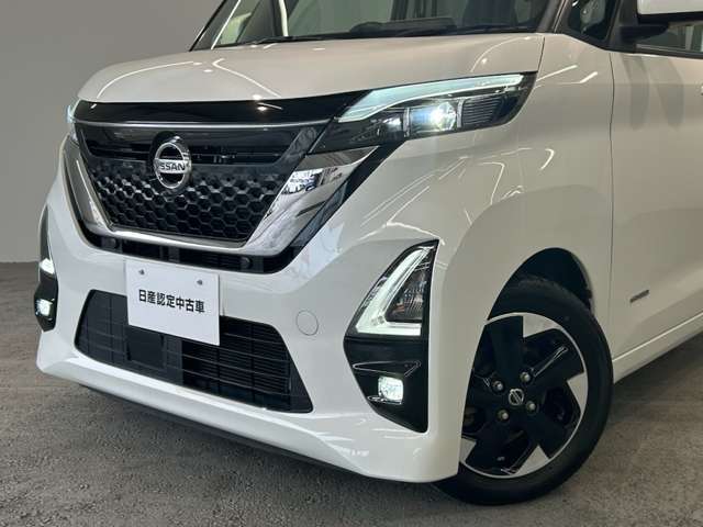 暗い道路でも明るく見やすいLEDヘッドライト付きフォグランプも標準装備です★