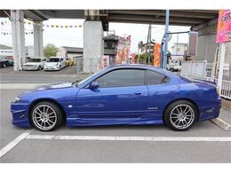 お車は見られなくても購入はできますが、現状でのお渡しをご理解できる方と致します。後付け部やパーツなど保証は一切ございません。気になる場合は動作確認してきますのでお電話でご質問下さい。動画も送れます。