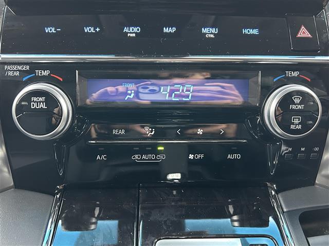 【オートエアコン】車内温度を感知して自動で温度調整をしてくれるのでいつでも快適な車内空間を創り上げます！